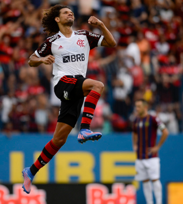 FLwSK2SXwAAzKeS?format=png&name=small