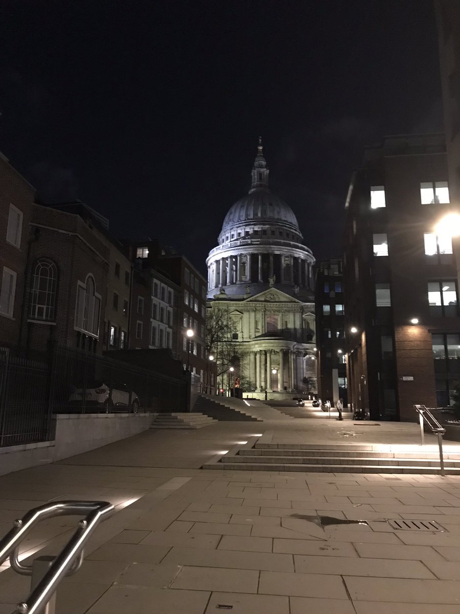 Robert Elliot tweet media