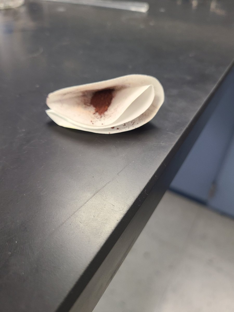Aluminum wire and copper (II) chloride reaction to finish our lesson on theoretical yield and stoichiometry. What do you notice? How much copper can you make? <a href="/speaglescience/">SPHS Science</a> <a href="/SanPasqualHS/">San Pasqual High</a>