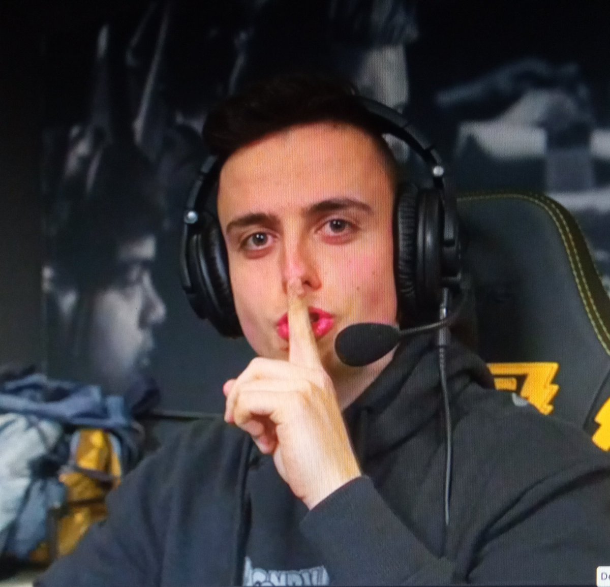 R0ko_0's tweet image. Rey❤️
@totti_gr