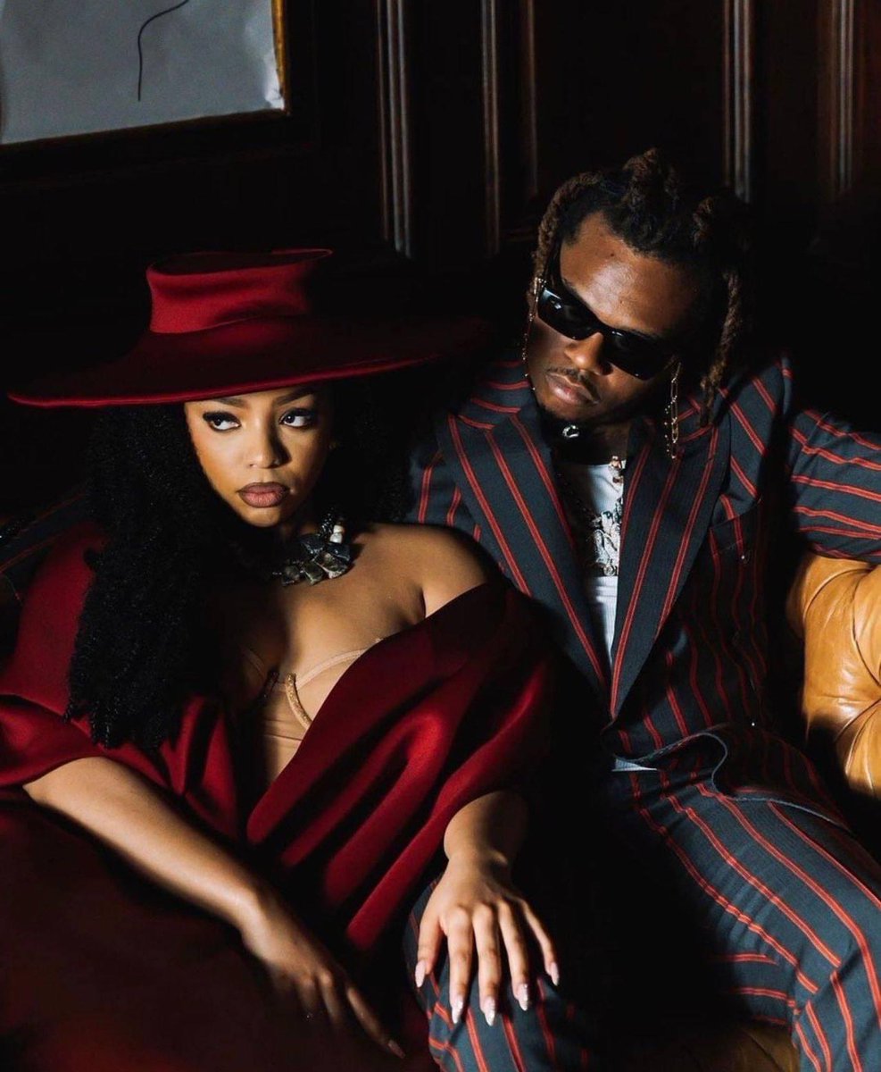 khilanii's tweet photo. y’all zoom into gunna glasses real quick https://t.co/VQL00wCcql