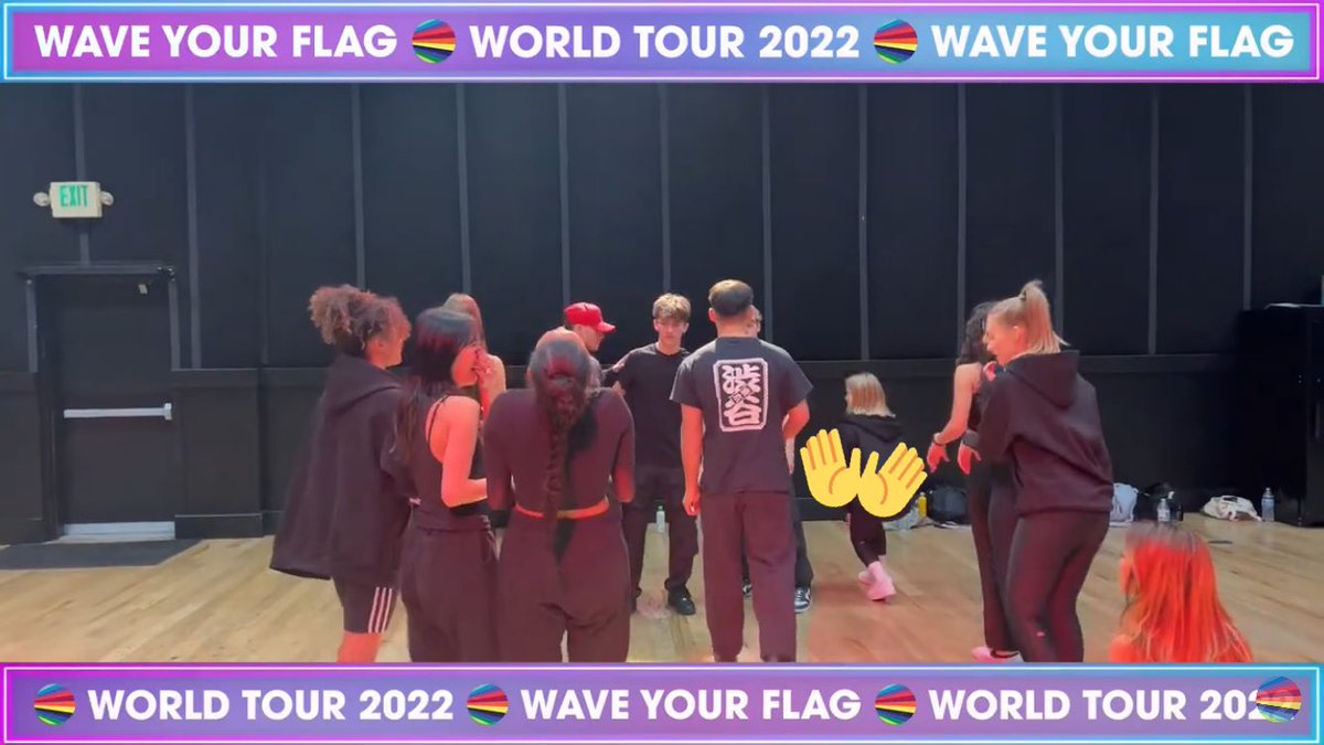 sofleydetails's tweet photo. Por que ninguém está falando do fato da Sofya estar sendo retirada da maioria das coreografias do Now United que ela já fazia antes???? https://t.co/vwrZeqvPsE
