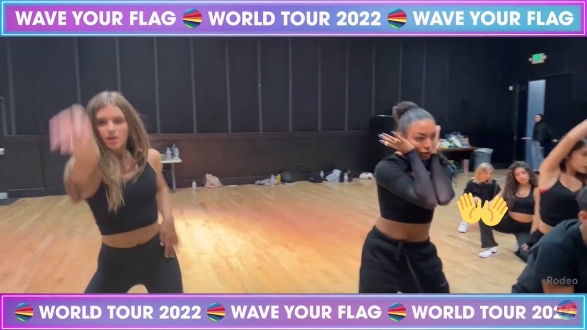 sofleydetails's tweet photo. Por que ninguém está falando do fato da Sofya estar sendo retirada da maioria das coreografias do Now United que ela já fazia antes???? https://t.co/vwrZeqvPsE