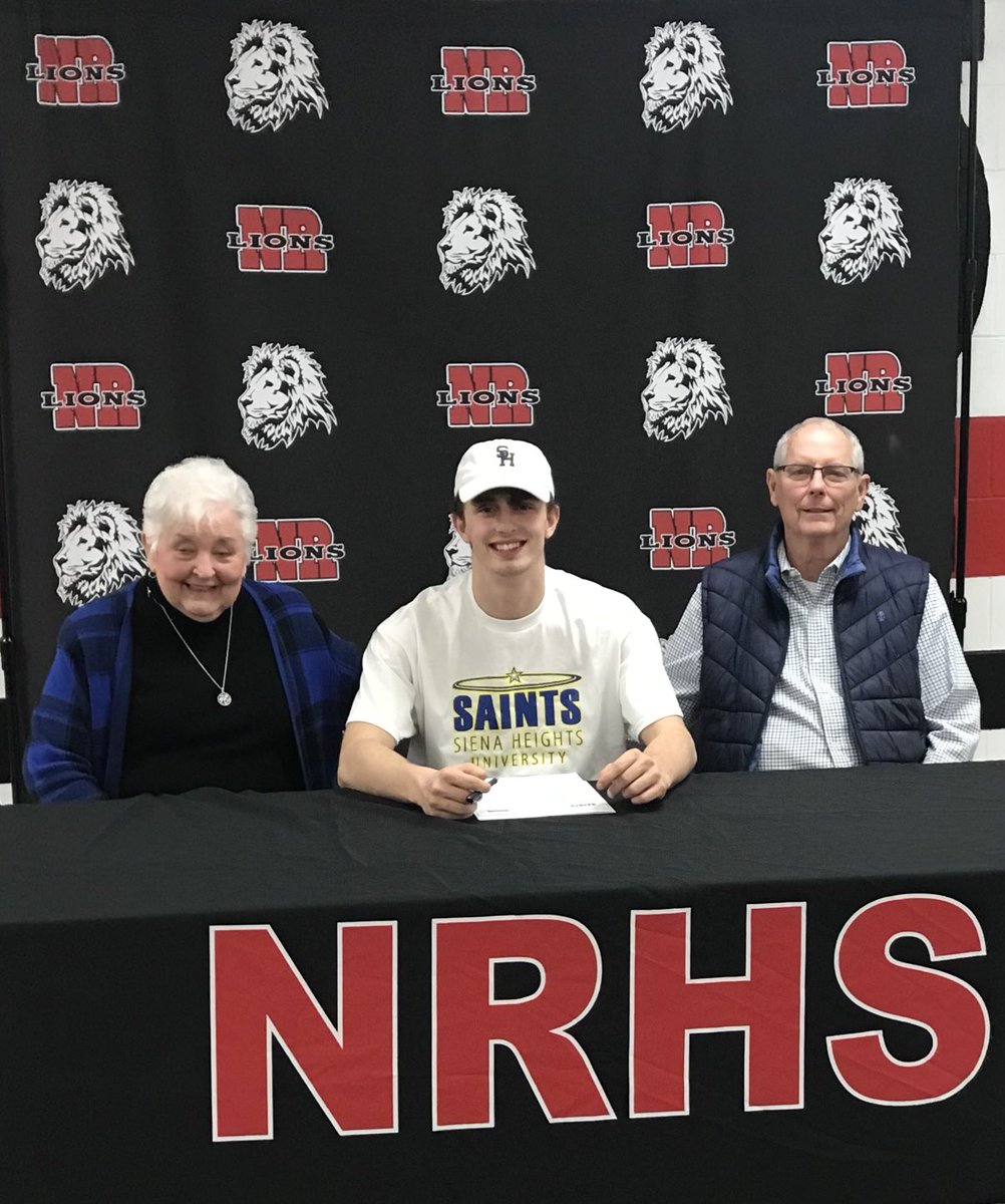 nrhsathletics's tweet photo. Congrats Bo Snider family, friends &amp; teammates! https://t.co/CpRkK7mTHl