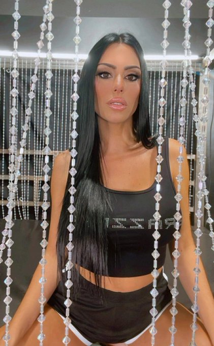 MI PRIMER ANAL EL 21 DE FEBRERO SOLO EN @Brazzers https://t.co/urLExEI7vs<a class="tags" href="/tag/brazzers">@brazzers</a>