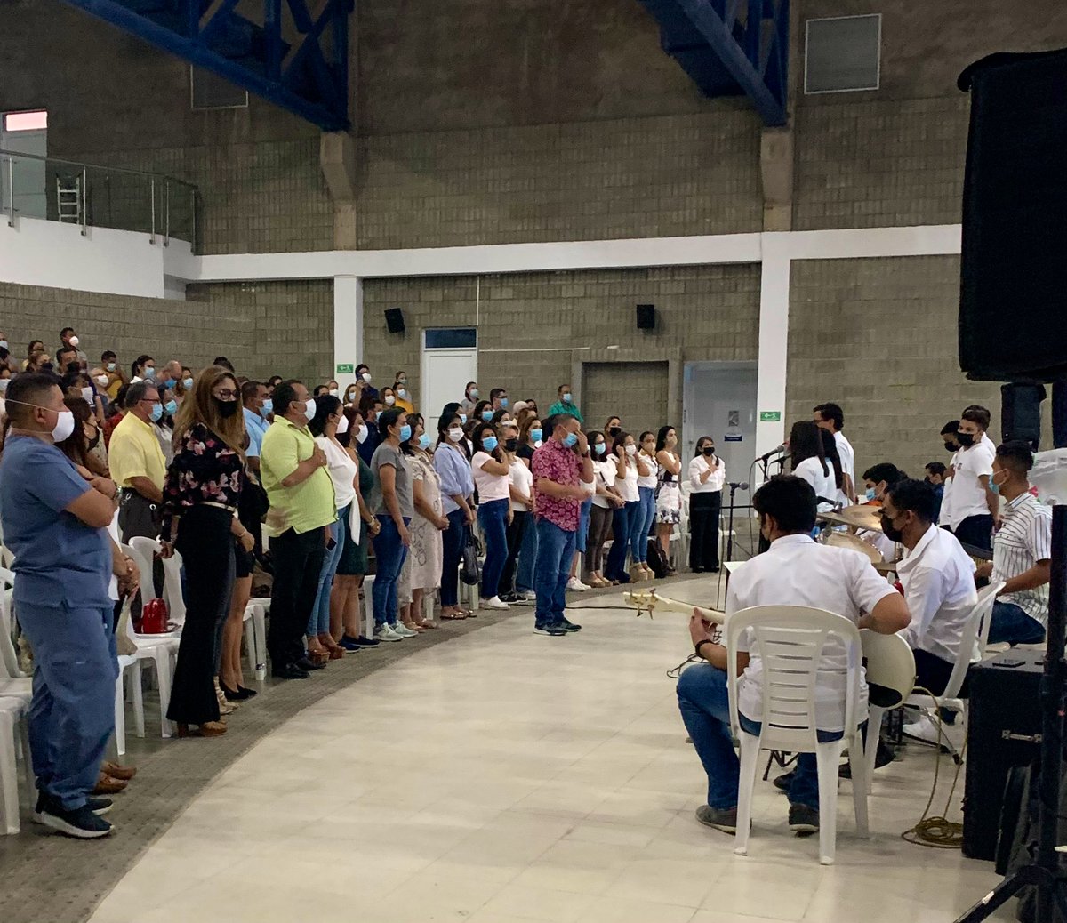 GIMNORTE_VUP's tweet photo. Hoy desarrollamos asamblea de padres de familia de High School.🤩✨

Presentamos los nuevos proyectos de este año escolar y las propuestas a nivel educativo.📚

¡Seguimos construyendo sueños y familias felices! 😃

#Redcol #Gimnorte #BestFamilyEver #Valledupar https://t.co/QtMiKqBIT3