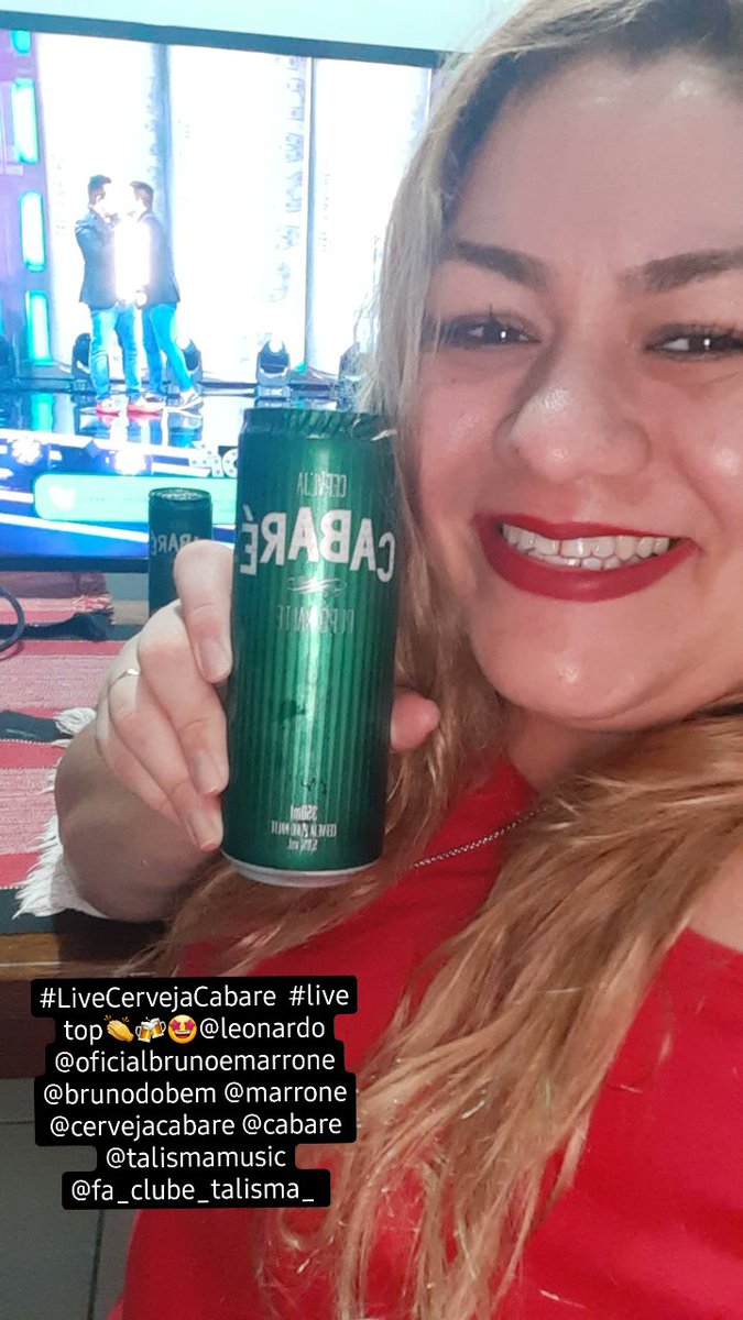 KaDriFronza's tweet photo. #LiveCervejaCabare abrindo mais uma pra curtir essa #live #top👏🍻🤩 https://t.co/lnqXffkDZJ
