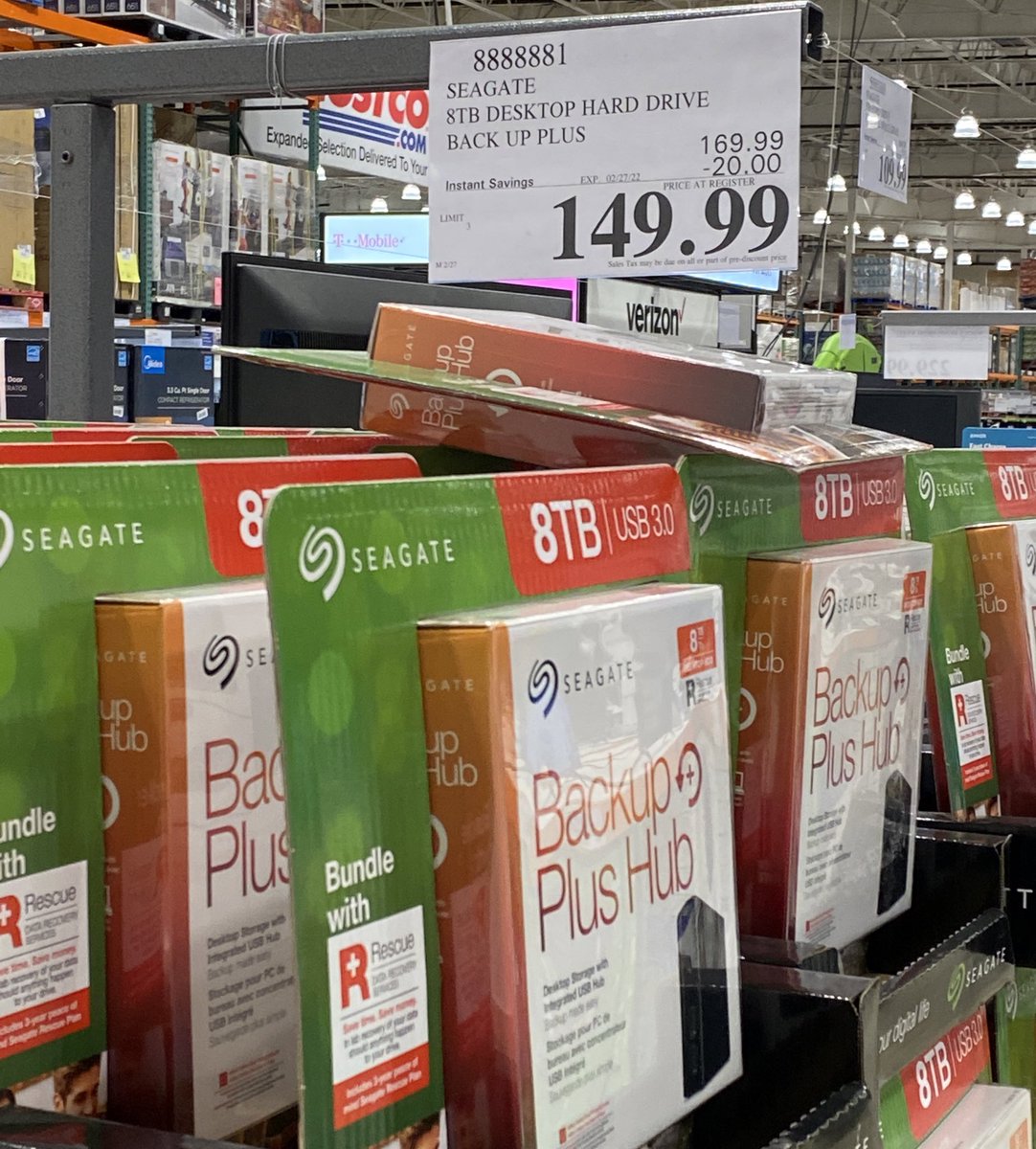 FarmChia's tweet photo. 8TB #HDD again on sale at Costco π€€
#FarmChia #XCH #ChiaCrypto https://t.co/XzsrzZmt5h