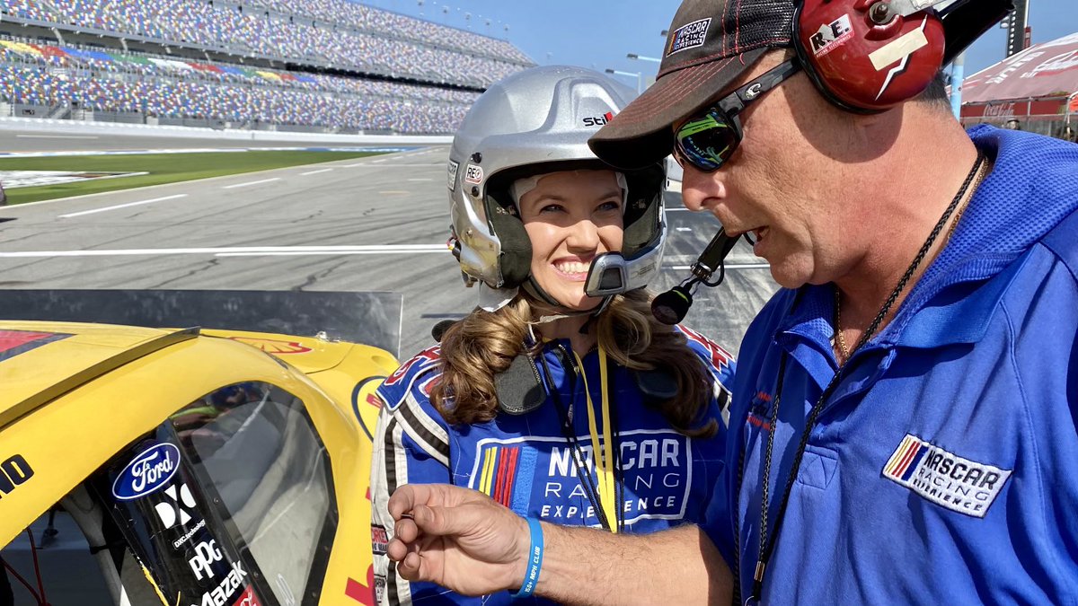 MarisaSilvasTV's tweet photo. I missed my calling! Now all I want to do is drive fast 🏁😃 Insanely incredible time taking part in the @NASCARRaceExp I was terrified but after excellent coaching, I put the pedal to the metal and loved every second! I even passed a car 🚙 Can’t wipe the smile off my face 🥰 https://t.co/uEicHAq2Sw