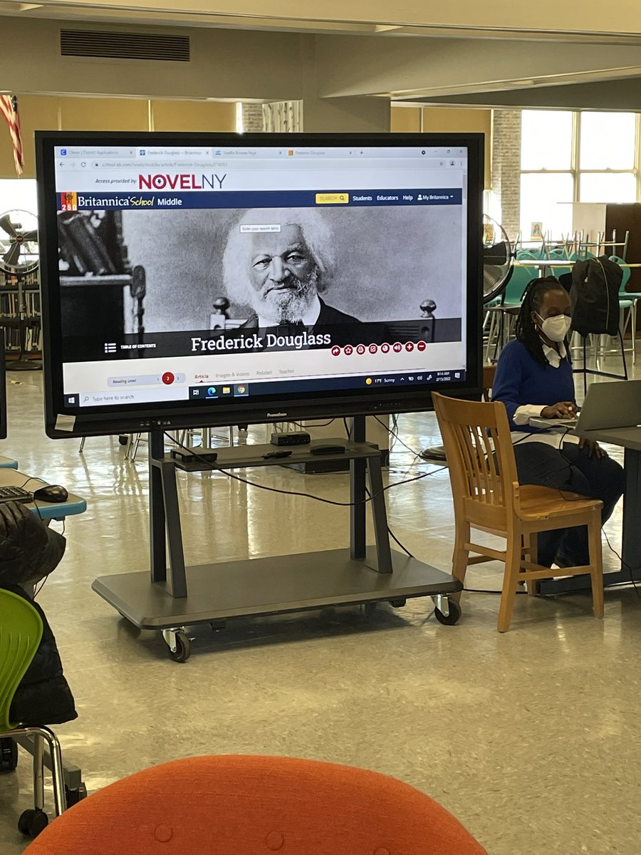 MrTouba's tweet photo. A big thank you to Ms. Knowles for showing my students valuable tools that they can use to complete their Black History assignments. @GortonHS @YO_LibraryMedia https://t.co/QpZOkCmGWx
