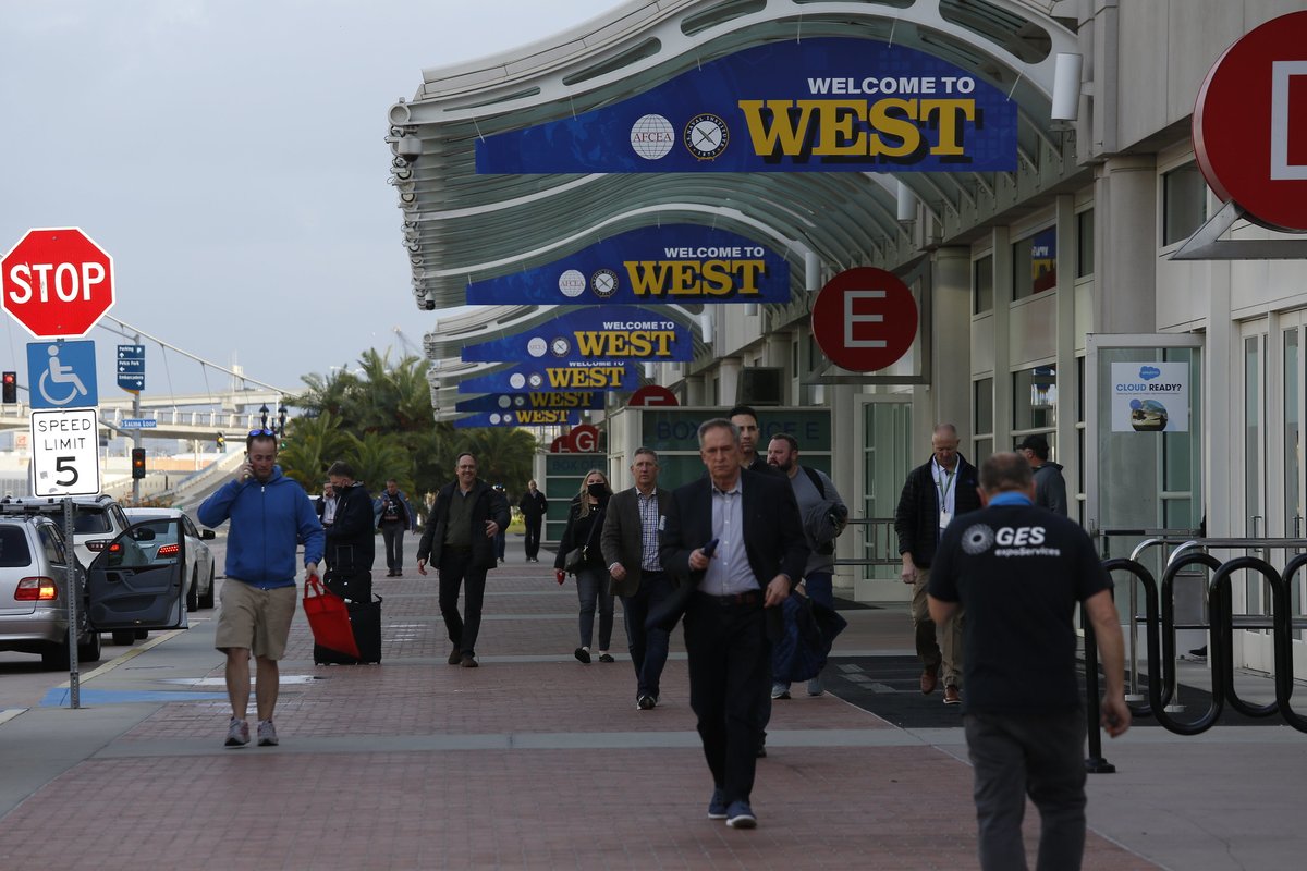 AFCEA's tweet photo. That's a wrap on day one of #WEST2022. Catch up on all you missed with coverage from our @signalmag team: https://t.co/KwN4pgnD9l https://t.co/1SrqLSpzqu