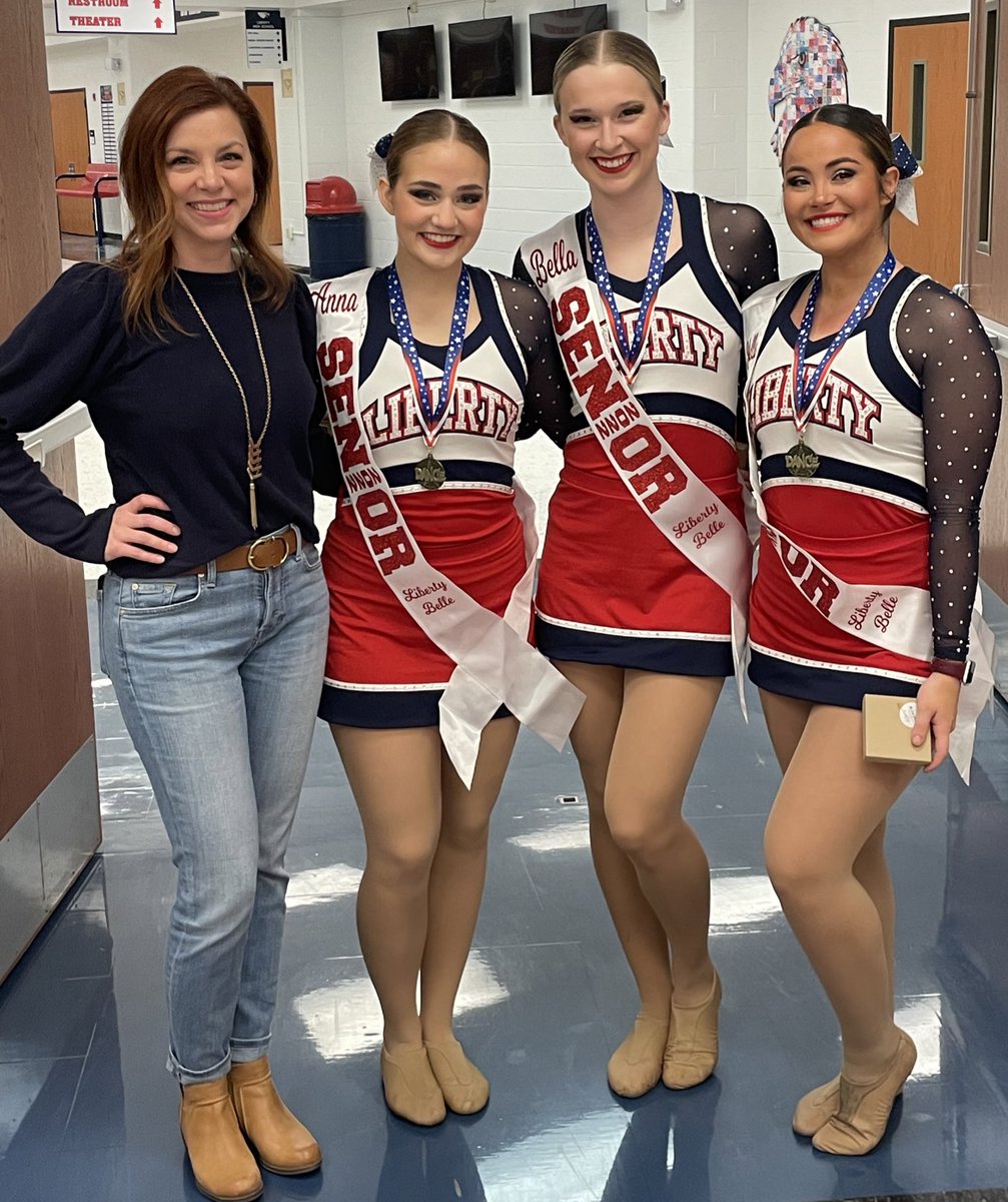 EaglesLibertyAD's tweet photo. So many accomplishments for these three senior Libery Belles!  Congrats ladies! https://t.co/9XWqm4g8tP
