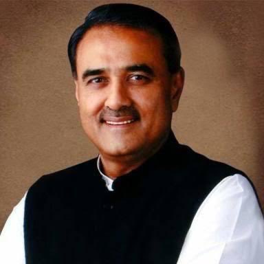 salim_mapkhan's tweet photo. Warm Birthday Greetings to #NCP Senior Leader &amp; Former Union Minister &amp; MP. Hon. Praful Patel ji on his birthday. Prayers and wishes for his good health, long life &amp; continued success.

@Praful Patel
#birthdaywishes https://t.co/TeNnLnjZEJ