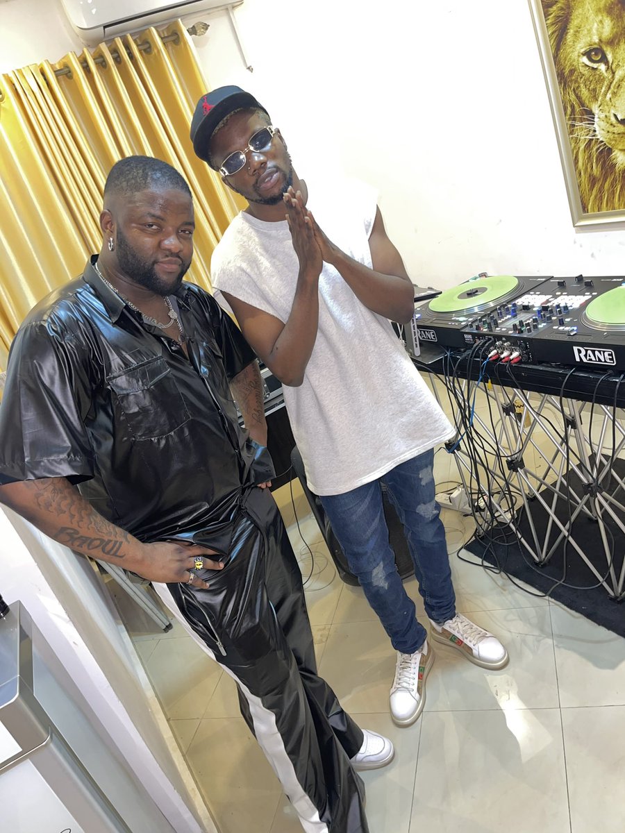 OnlyoneKayset's tweet photo. @youngskales dropping his Album this Friday let’s show some love , stream and vibe , while my Ep loading !!! Love y’all ❤️💯 #Nepal #trendingnow #like #2022Feb16Coup https://t.co/Ey90f6Ag7A