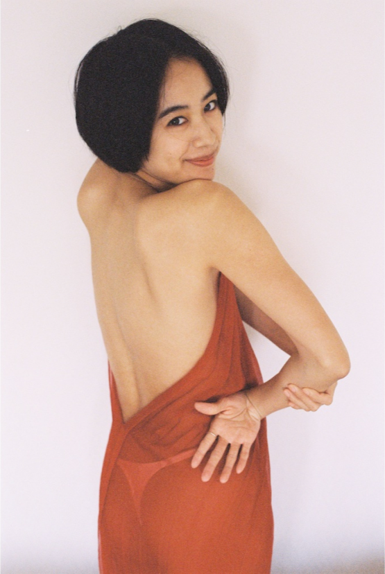 SPUR_magazine's tweet photo. 撮影を手がけたのはモーガン茉愛羅！ 女優・石橋静河が初の写真集『月刊石橋静河 写真 モーガン茉愛羅』を発売
https://t.co/DzkNqNVwHl https://t.co/JlTY57a1i1