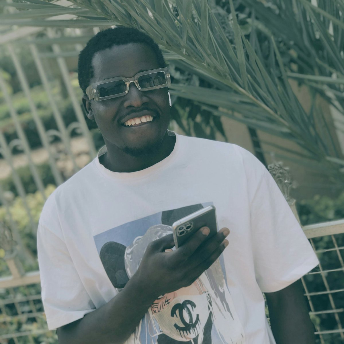 Achaunstrings's tweet image. Lets talk about Christ love