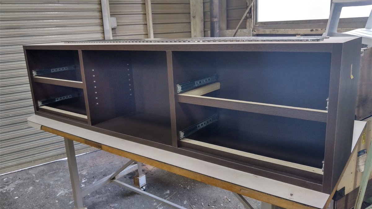 YJDX8lCOBhaxbPq's tweet photo. ちゃんと家具屋もしてます🔨
#abinteriorjp
#wooddesign
#オーダー家具
#木工
#furniture
#furniturecage https://t.co/2TAqEYKg6r