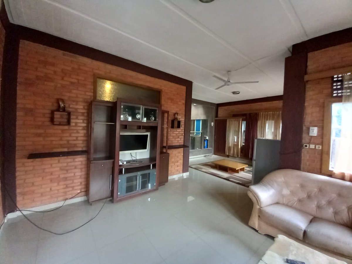 puncak02's tweet photo. Yo siapa tau ada yg mau liburan ke kawasan puncak cisarua Bogor atau cari villa buat tempat istirahat nyah minat jadi ajah 
Saya bantu cariin villa nyah
No/wa   (+6281259910480) https://t.co/BlwbGvEsor