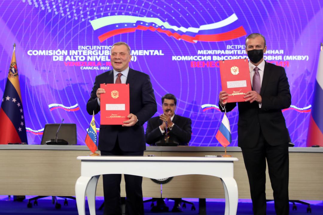 La firma de acuerdos de intención con la delegación de la Comisión Intergubernamental de Alto Nivel Rusia – Venezuela, fortalece las relaciones comerciales en todos los ámbitos para seguir caminando juntos hacia el desarrollo. ¡Alianzas que consolidan la unión y el apoyo mutuo!