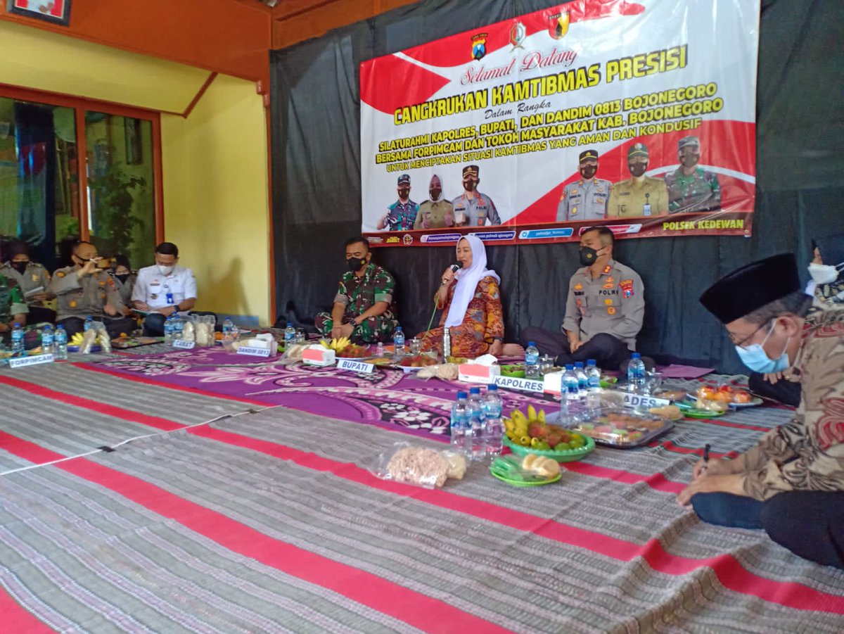 Gayeng, Bupati Bojonegoro dan Forkopimda Hadiri Cangkrukan Kamtibmas Presisi di Kedewan dlvr.it/SK6tZl