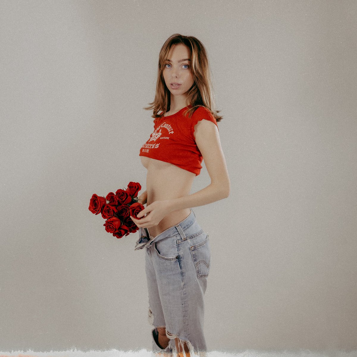 ZoeAkiko's tweet photo. kristin linkletter 🥀 https://t.co/yFYHll2gVq