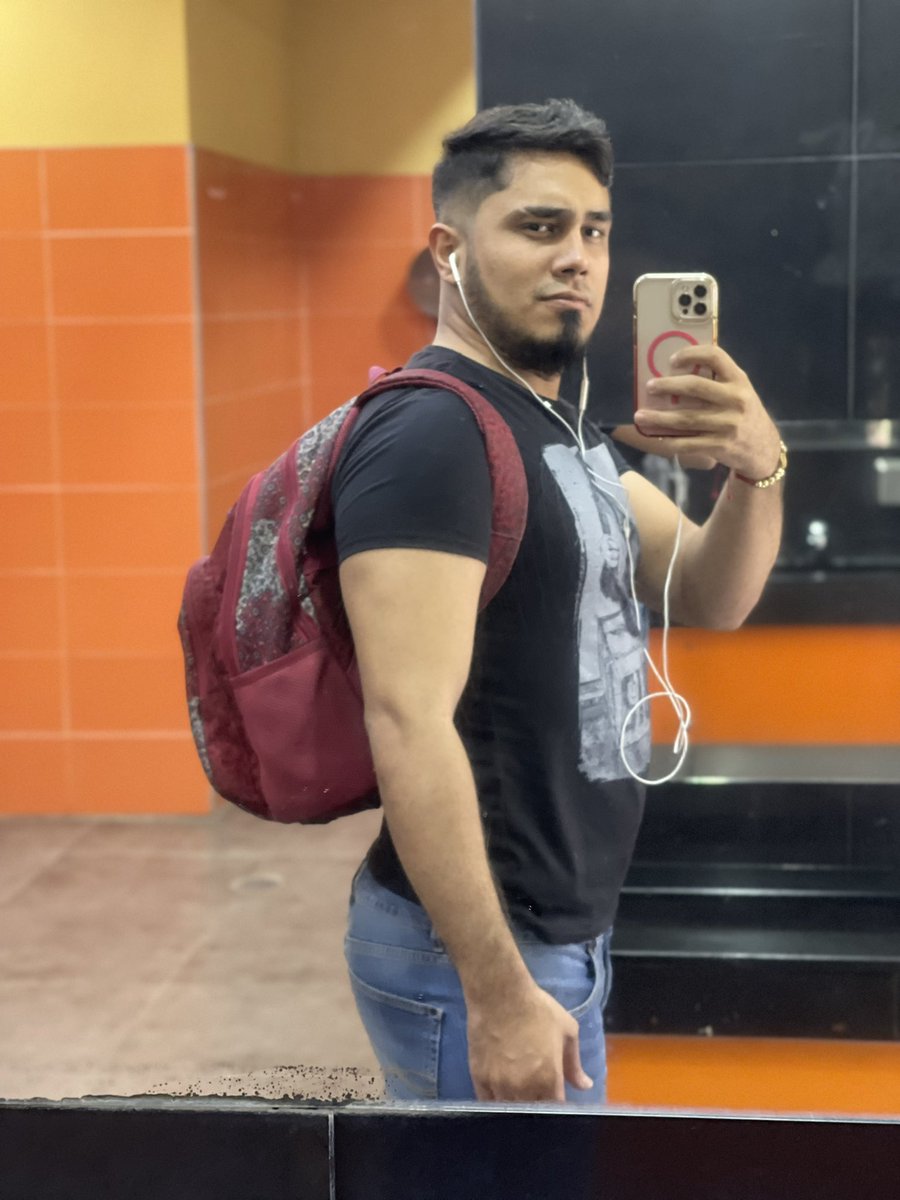 IAndresRM's tweet photo. 💛🧡 https://t.co/udWuhP9d10