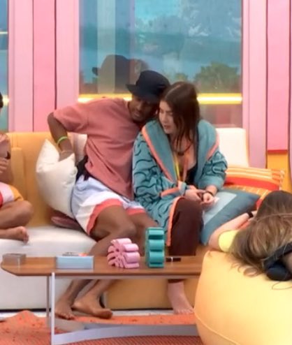 tuitaelina's tweet photo. Claro
#BBB22 jade e pa #jadee https://t.co/NZoprJKDIf