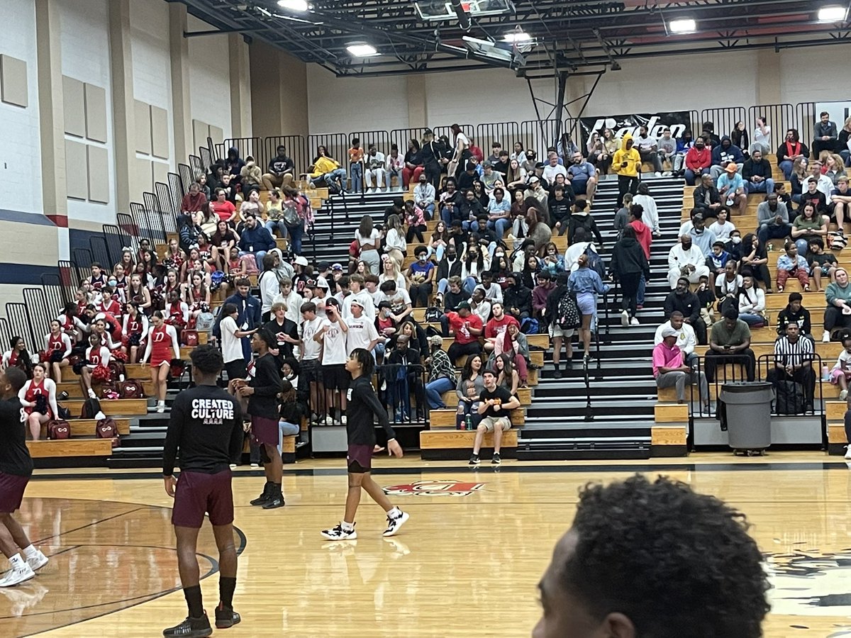 Larry Lyons (hunnyandbuck) Twitter