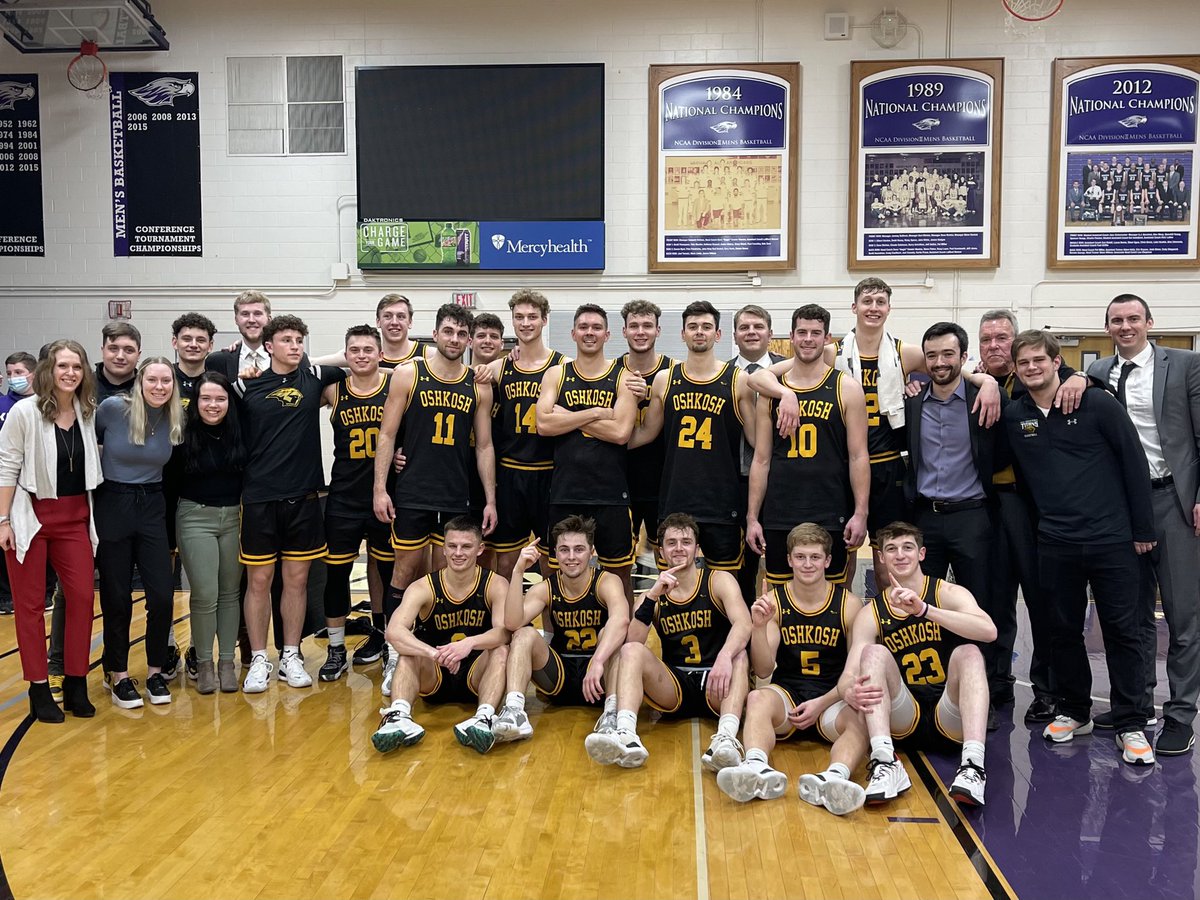 UW-Oshkosh Men's Basketball tweet media
