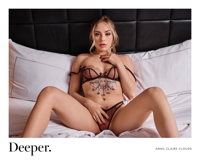 Make your move.

Tomorrow @deeper_official https://t.co/zeJeVFkJYm