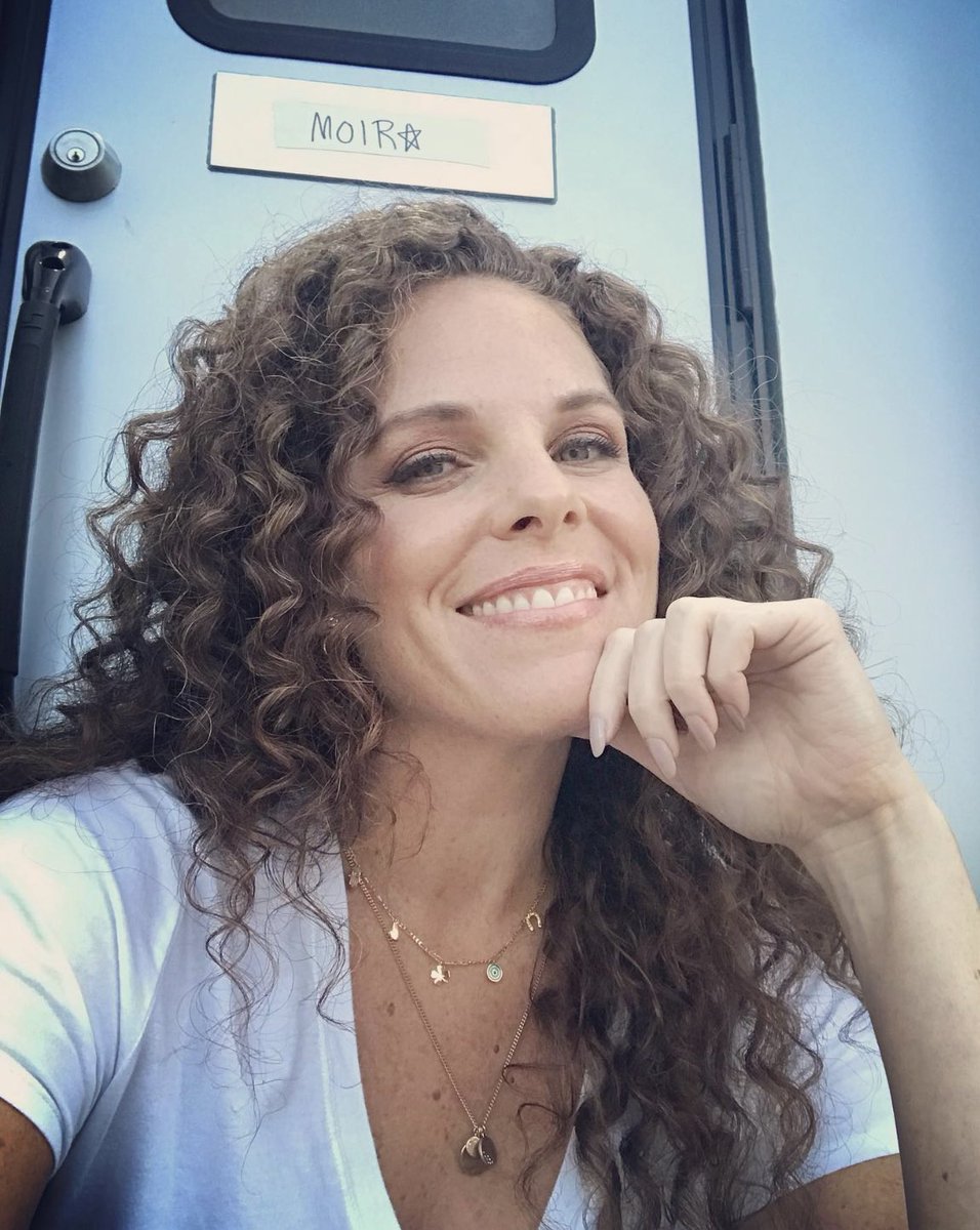 AmberLewis888's tweet photo. I had high hopes for my date tonight on #residentalien @coreyreynoldsLA Was it something I said ? 💔 https://t.co/RQ9xnBScpw