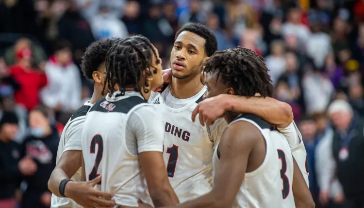 Daniel Alcantara takes charge, sends Red Knights back to title game mikedragosports.com/daniel-alcanta… <a href="/Rubrodriguez25/">Ruben Rodriguez</a> <a href="/Danny_Guapo21/">Daniel Alcantara</a> <a href="/chapman_jouseph/">Jouseph Chapman</a> <a href="/AmierBurdine/">Amier Burdine 🖤</a> <a href="/grey_myles/">myles</a> <a href="/DeshawnWilson24/">DeShawn Wilson</a> <a href="/Skyy_walker04/">Realestsky</a>  <a href="/Aris_Rodzzz/">Aris Rodriguez</a> <a href="/CoachRickPerez/">Coach 🅿️</a> <a href="/RHSquiresClub/">Reading High Squires Club</a> <a href="/rdgyouthbball/">Reading KTB</a> #mikedragosports