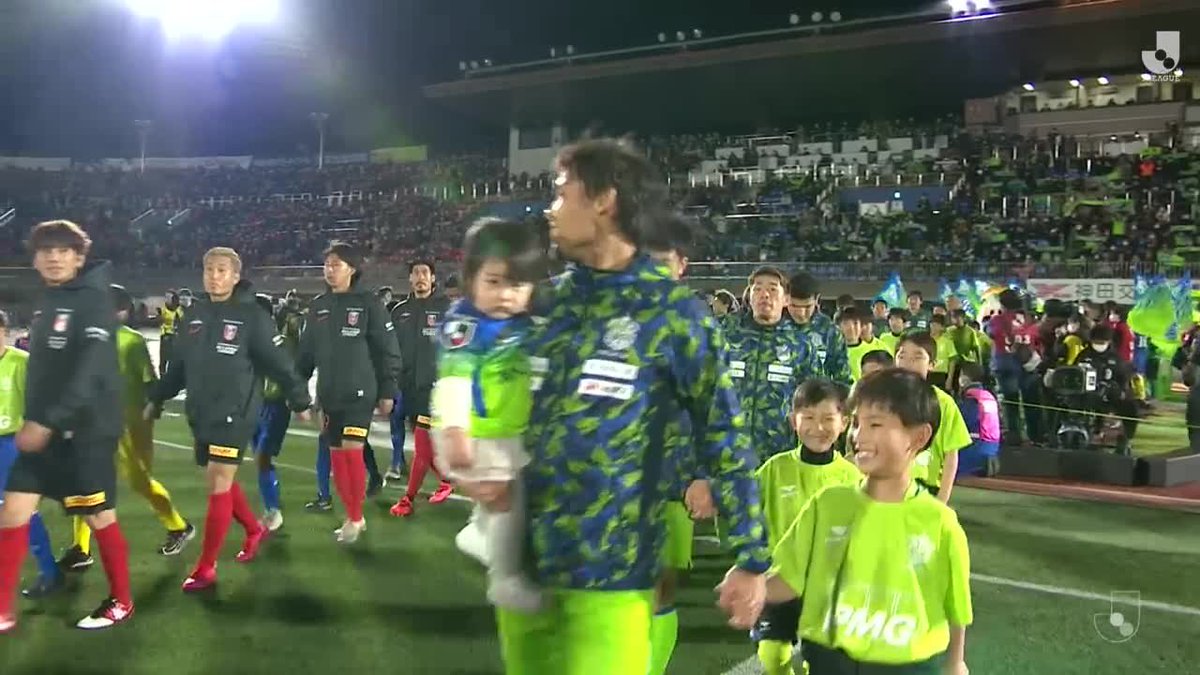 ｊリーグ 日本プロサッカーリーグ S Tweet 過去の開幕戦を振り返る 明治安田生命ｊ１リーグ 湘南ベルマーレ Vs 浦和レッズ 2 3 22シーズン開幕戦は2 18 金 19 00キックオフ 視聴は Dazn で 試合の見どころは 22ｊリーグ開幕 金ｊ