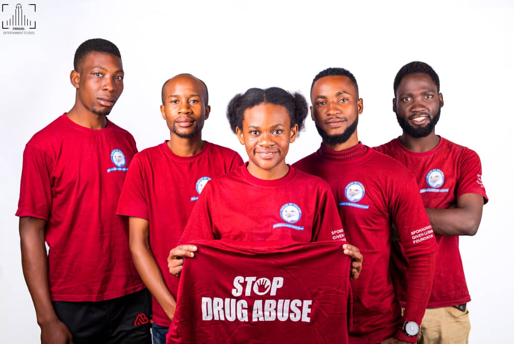 change_eagles's tweet photo. Hello people you can follow Eagles of change on the following other media platforms:

Facebook..... ( Eagles of change) 
Instagram......(Eagles of change) 

LinkedIn........ ( Eagles of change)

Follow us and get updated with our community programs. https://t.co/ViQatJDLht