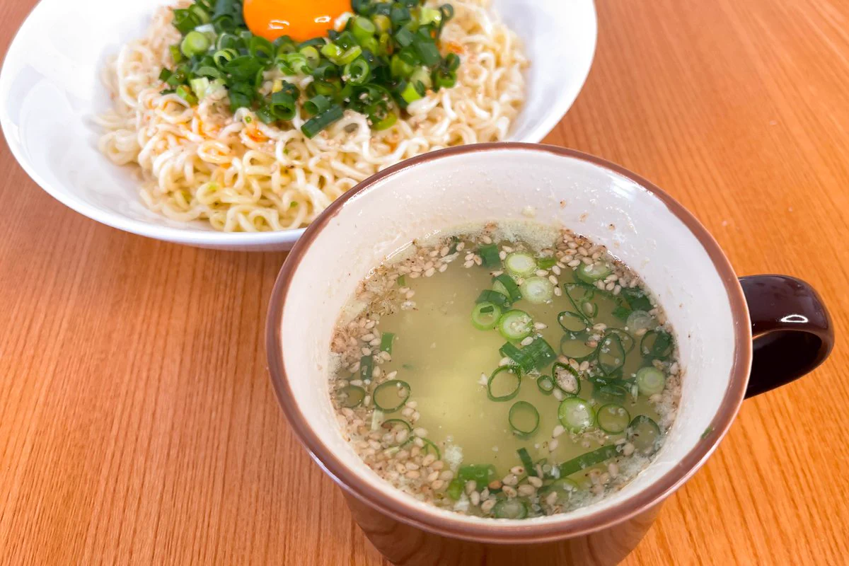 余ったスープの素や卵白も即席スープとして活用出来ちゃう！「サッポロ一番塩らーめん」のアレンジレシピ！