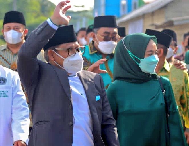 GandusariIjo's tweet photo. Ada Masalah, Lapor Cak Imin Aja

#LaporGusMuhaiminAja

@cakimiNOW 
@DPP_PKB 
@EmHasanuddin 
@Jazilul_Fawaid 
@imansyukri 
@malik_haramain 
@BagusDpc https://t.co/NUA1dHggAO