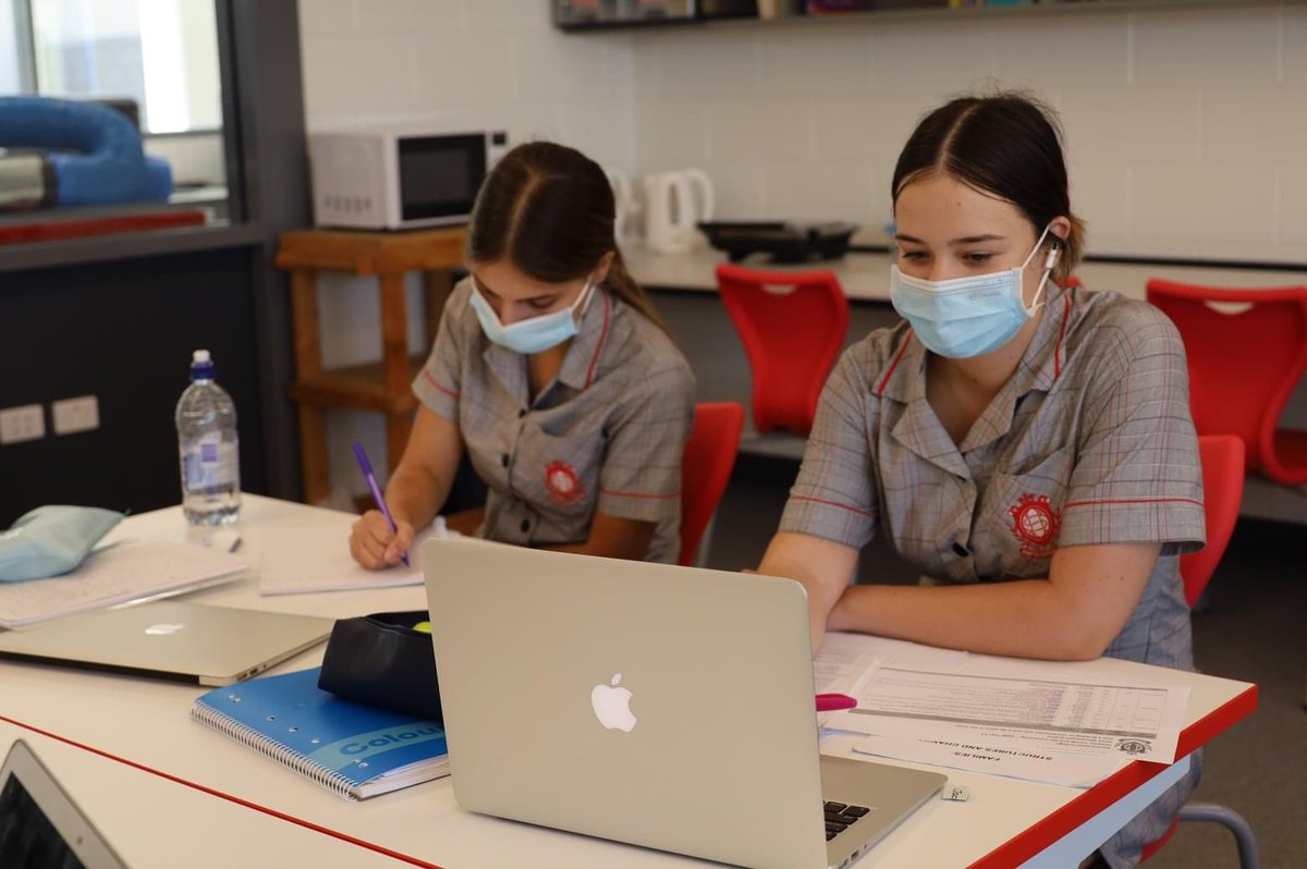 INTRODUCING OUR NEW TECHNOLOGIES CENTRE - Students were very excited to step into their brand new Tech classrooms as of Monday. The classes have been specifically designed and fit-out for 21C Learning. <a href="/mjchiera/">Michael Chiera 🤔 🇦🇺</a> #BuildingInfrastructure