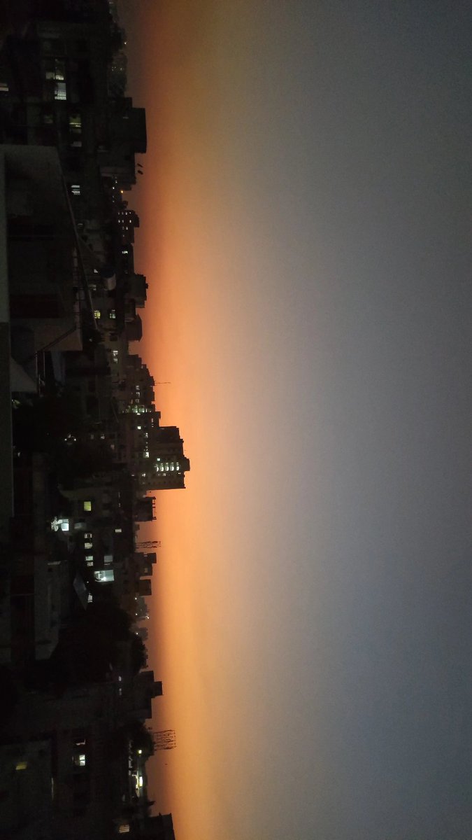 disha_vipani's tweet photo. I never met a sunset I didn't like💌
#sunset #sunsetquotes https://t.co/Dcn9hKcGwN