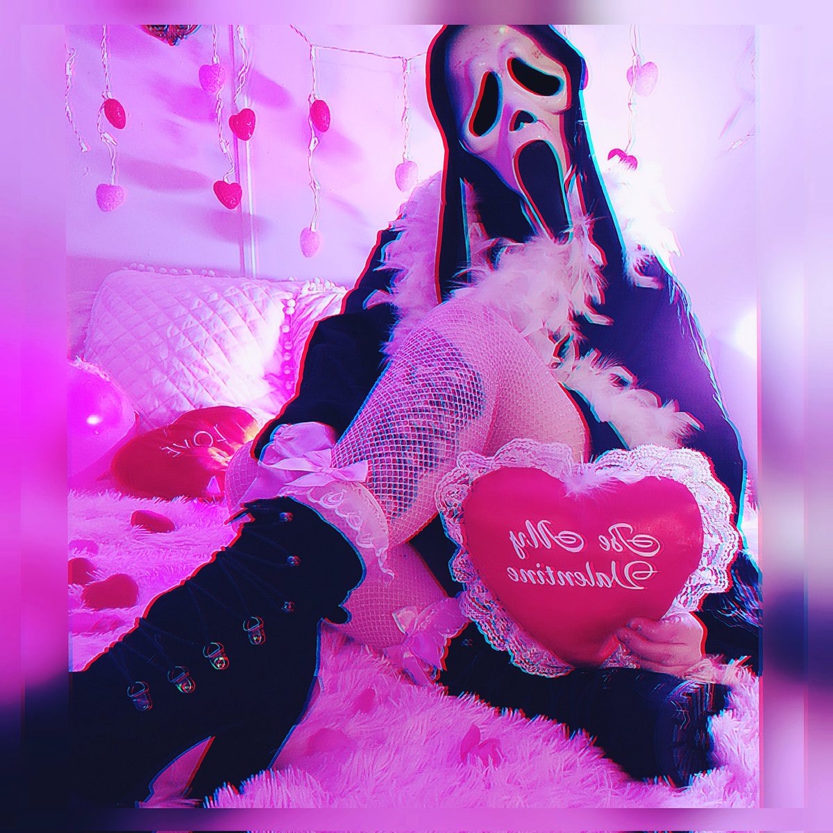 thathorror2's tweet image. #Scream #Ghostface #Screamcosplay #ValentinesDay #valoween #prettyinpink #HorrorCommunity