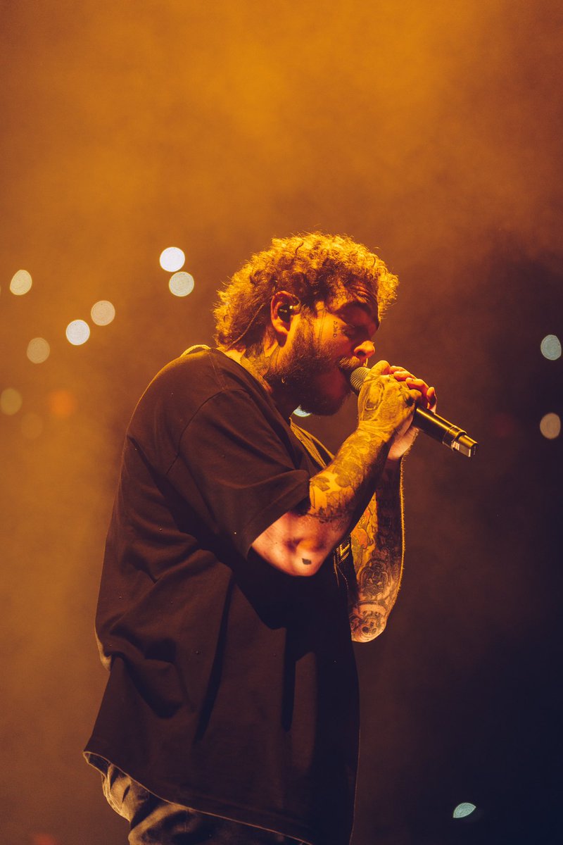 tx_aaron's tweet photo. 4 of my favorites Post Malone, Tory Lanez, a BMTH crowd shot, and Jinjer. Alexisonfire is on my bucketlist and one of my favs on @sowhatmusicfest @MikeZiemer .  #photo4swmf 

https://t.co/mt0RkiOfSY https://t.co/OOLziN86GO