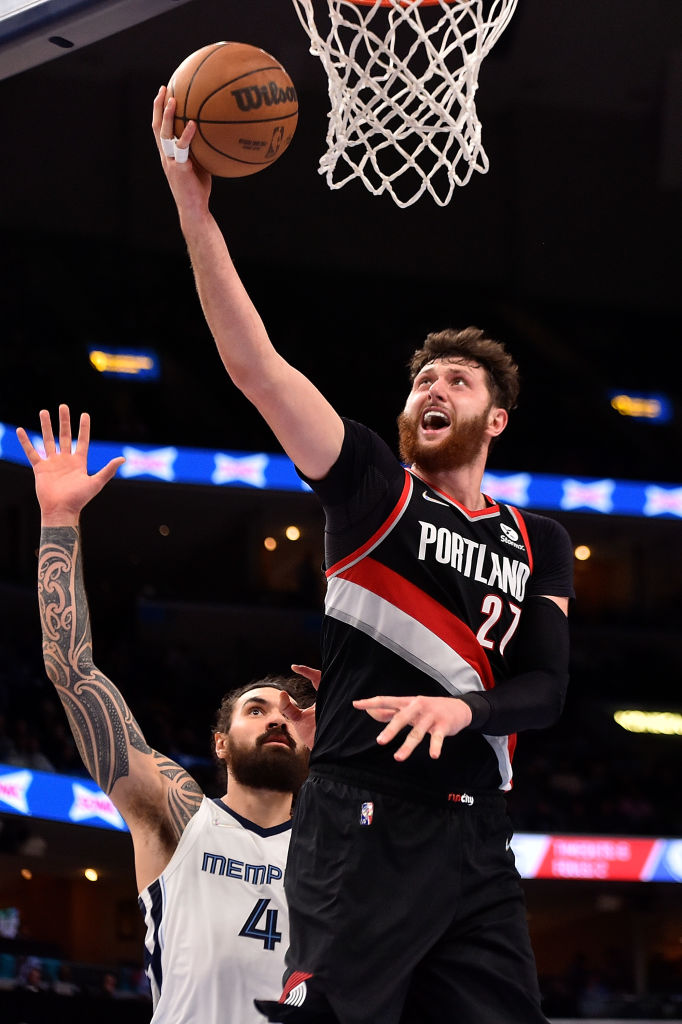 Jusuf Nurkic had 32 points and Anfernee Simons added 31 to help lead the Trail Blazers over the Grizzlies Wednesday, 123-119. 

It was the first time since 2002 that the Trail Blazers had a pair of 30-point scorers that didn't feature Damian Lillard or CJ McCollum. https://t.co/TqYpOnW7uA