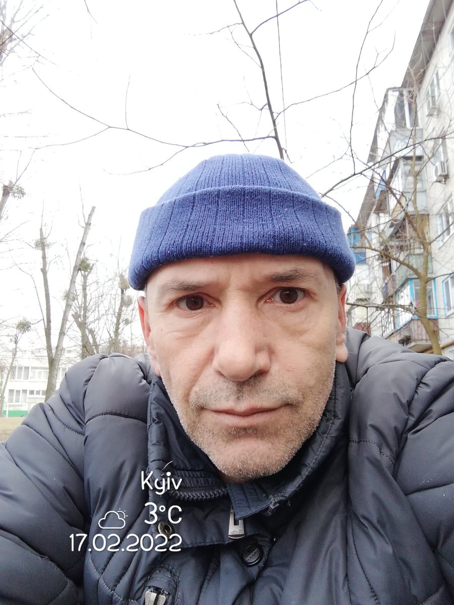 oturlyuno's tweet photo. Чуть ветренно. До 20-А шел 15 минут. Хох. Вроде небо проясняется и тепло.Ну вот и к "Точке" пришел.И солнце пробилось.Прошел круг. 1 час 04 минуты. Хорошо. Непонятки с мочевиком и кишкопроводом, может и быстрее прошел бы. Но и так хорошо. https://t.co/AQXQKmOyhp