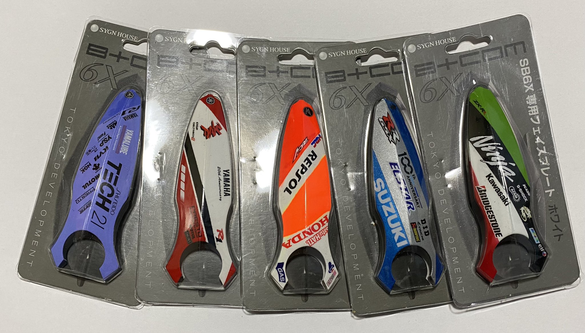 ビーコム 6XR フェイスプレート 「Kawasaki」