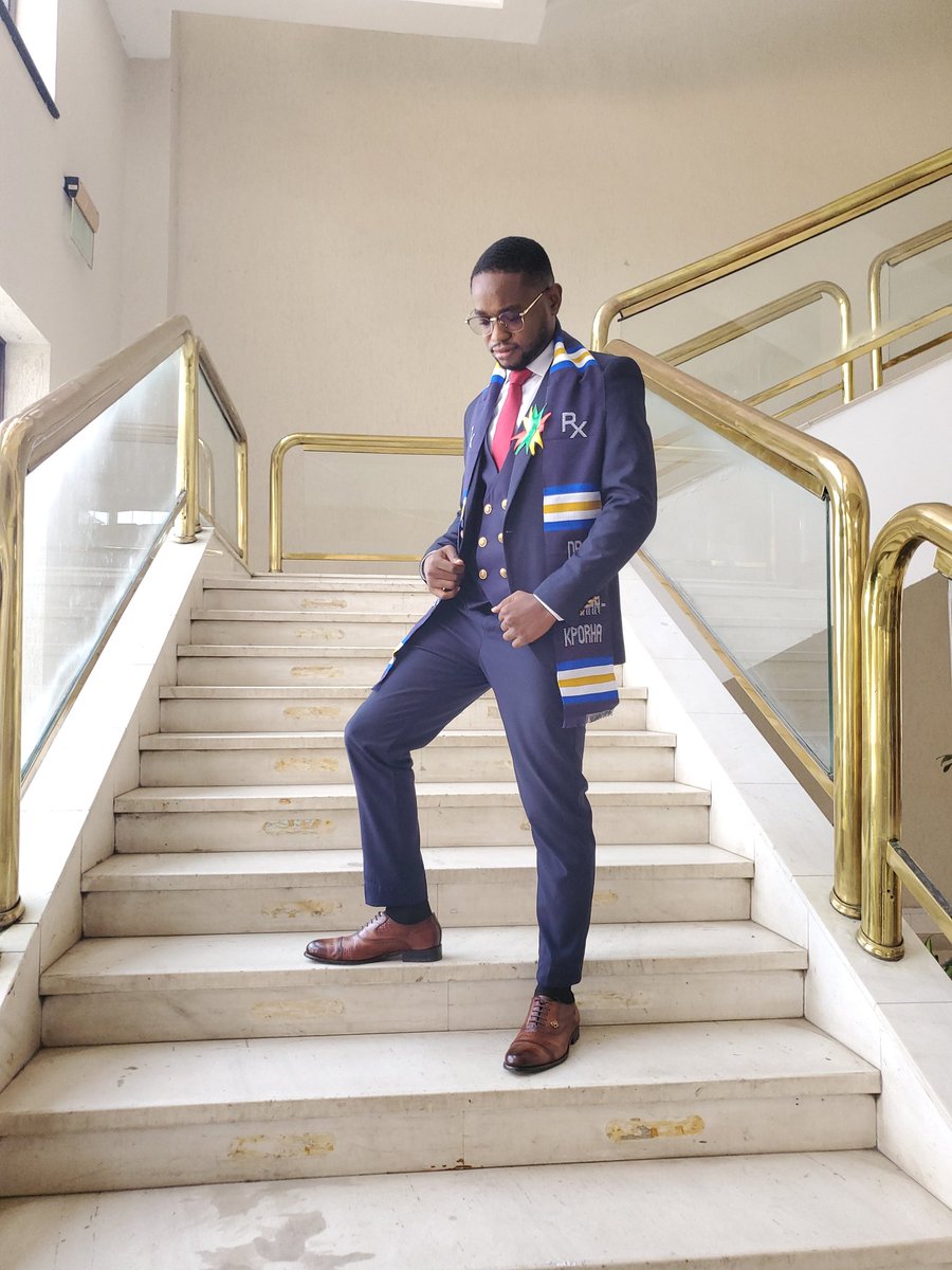 Mikie_007's tweet photo. Your noble registered pharmacist, Dr. Michael K. T. Herman-Kporha 💊💊 [MPSGH], at your service.
#AmicusHumaniGeneris
#Newly Qualifed Pharmacists Induction
#Rx21 #PharmacyCouncil
#PSGH https://t.co/ckjFVV6Fmv