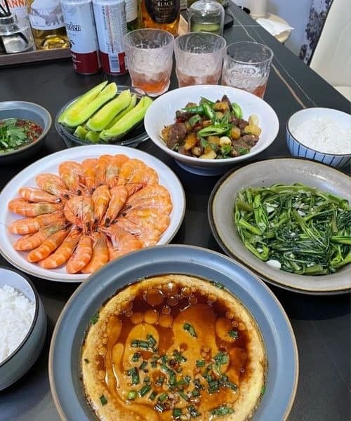 Losing weight recently, eat less😂😂