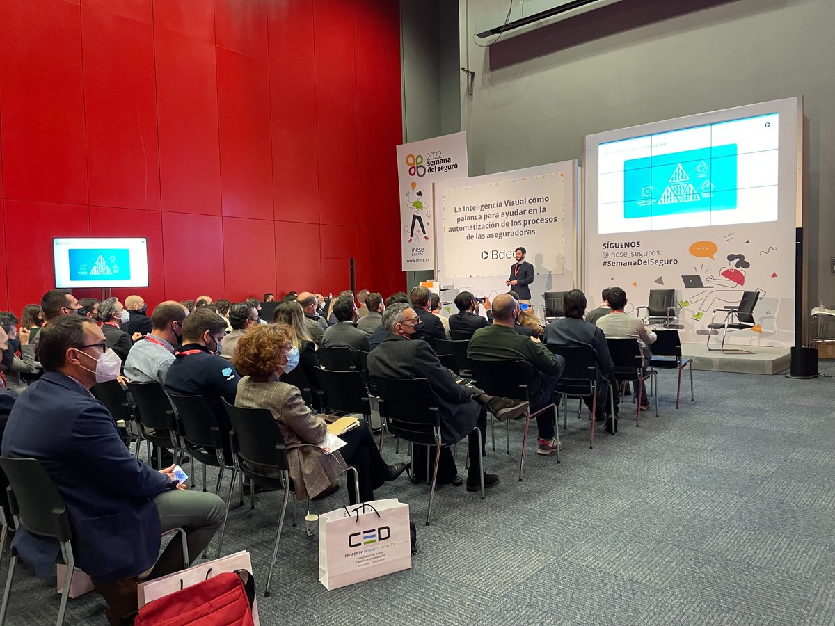 During yesterday's #SemanadelSeguro, Pablo Martínez, Head of Sales Iberia and Italy at Bdeo, participated in the #GranFormato podcast, talking about our #VisualIntelligence solutions and what our next challenges are. You can listen to him in clip 18 👉 semanadelseguro.inese.es/2022/gran-form…