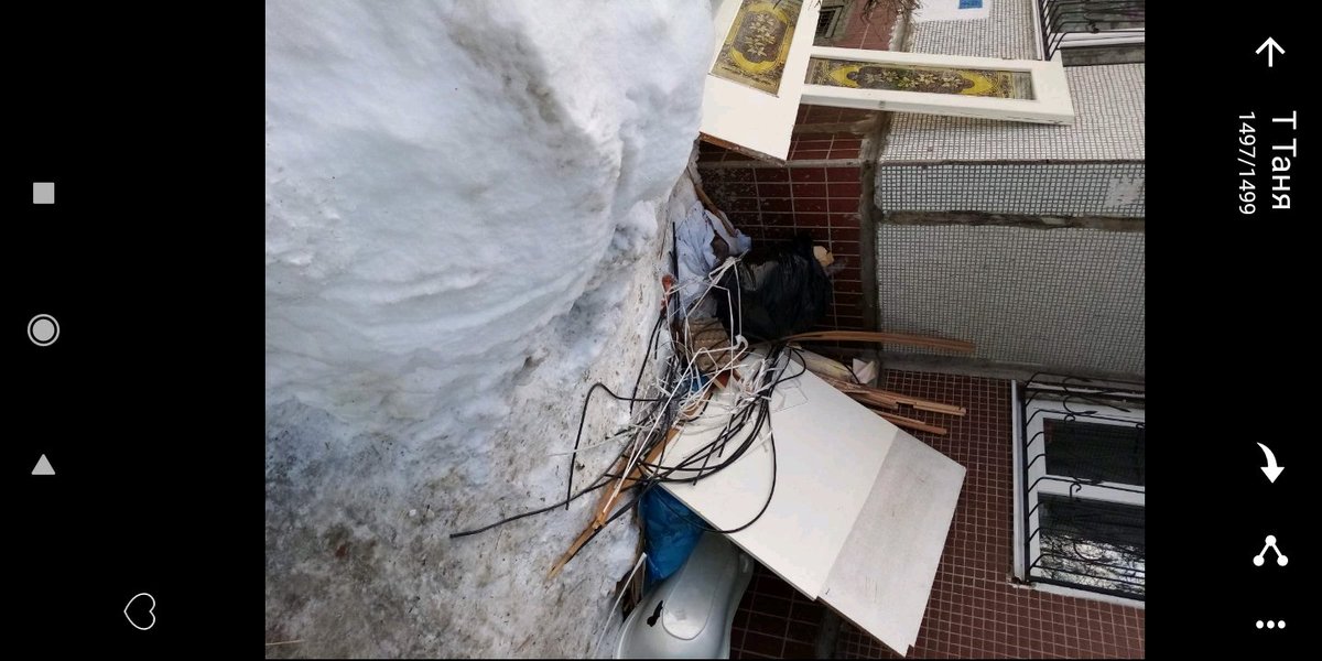 atkachevanata's tweet photo. @ecostr_ru @SamMobilePriem @Togliatti063 Добрый день. Когда вывезут крупногабаритный мусор и ёлки с Ворошилова д 11? https://t.co/0XbojsrKNa