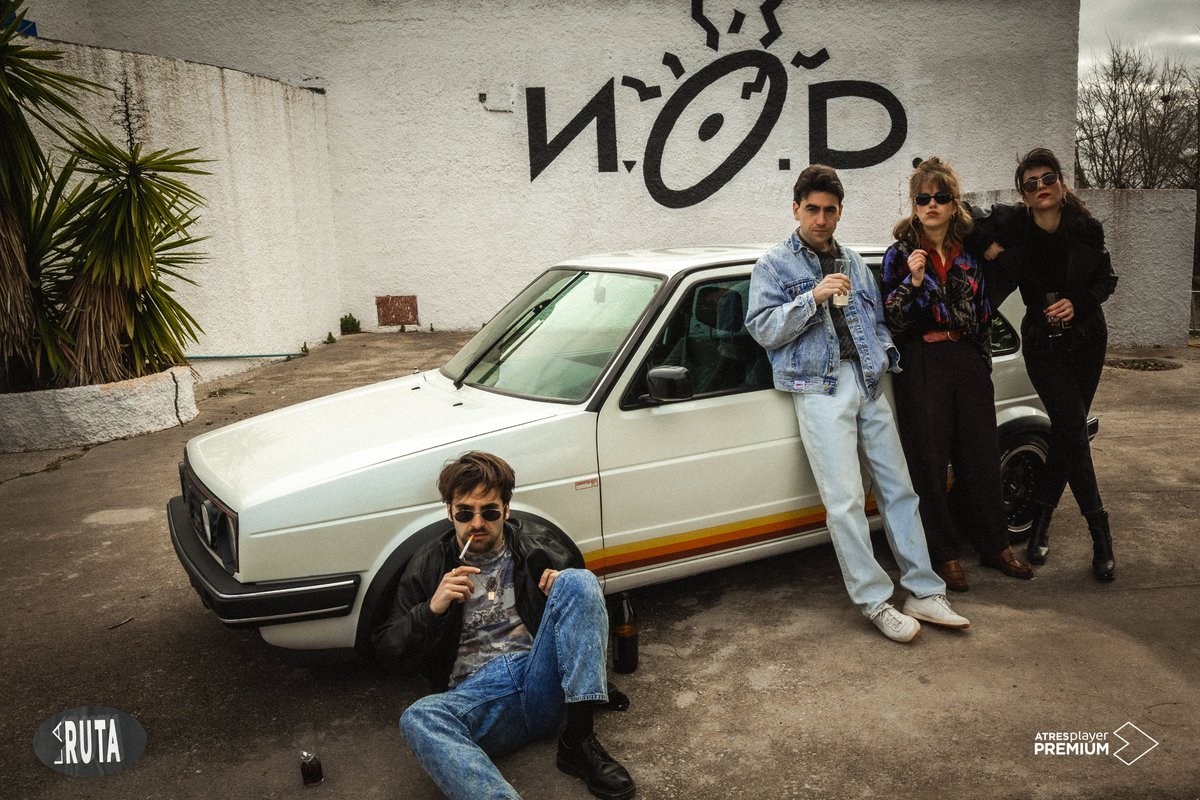 🔴🎬<a href="/larutaserie/">La Ruta</a> , nueva serie original de <a href="/ATRESplayer/">atresplayer</a> PREMIUM, completa su reparto e inicia su rodaje

👉🏽Àlex Monner, Claudia Salas, <a href="/ricardogomez10/">Ricardo Gómez</a> , <a href="/ElisabetCT/">Elisabet Casanovas</a> y Guillem Barbosa encabezan el reparto de esta nueva producción