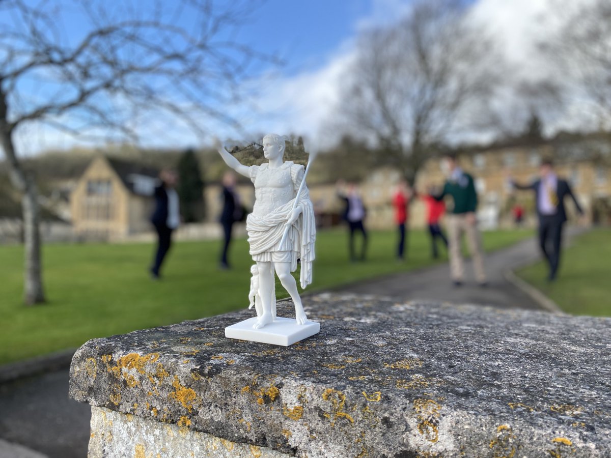 MonktonClassics's tweet photo. Found some supporters in #MonktonY12 ⁦@MonktonBath⁩ with my lovely statue celebrating my latest victory #Augustus #MonktonClassics #MonktonHistory https://t.co/GumRYHpJ8w