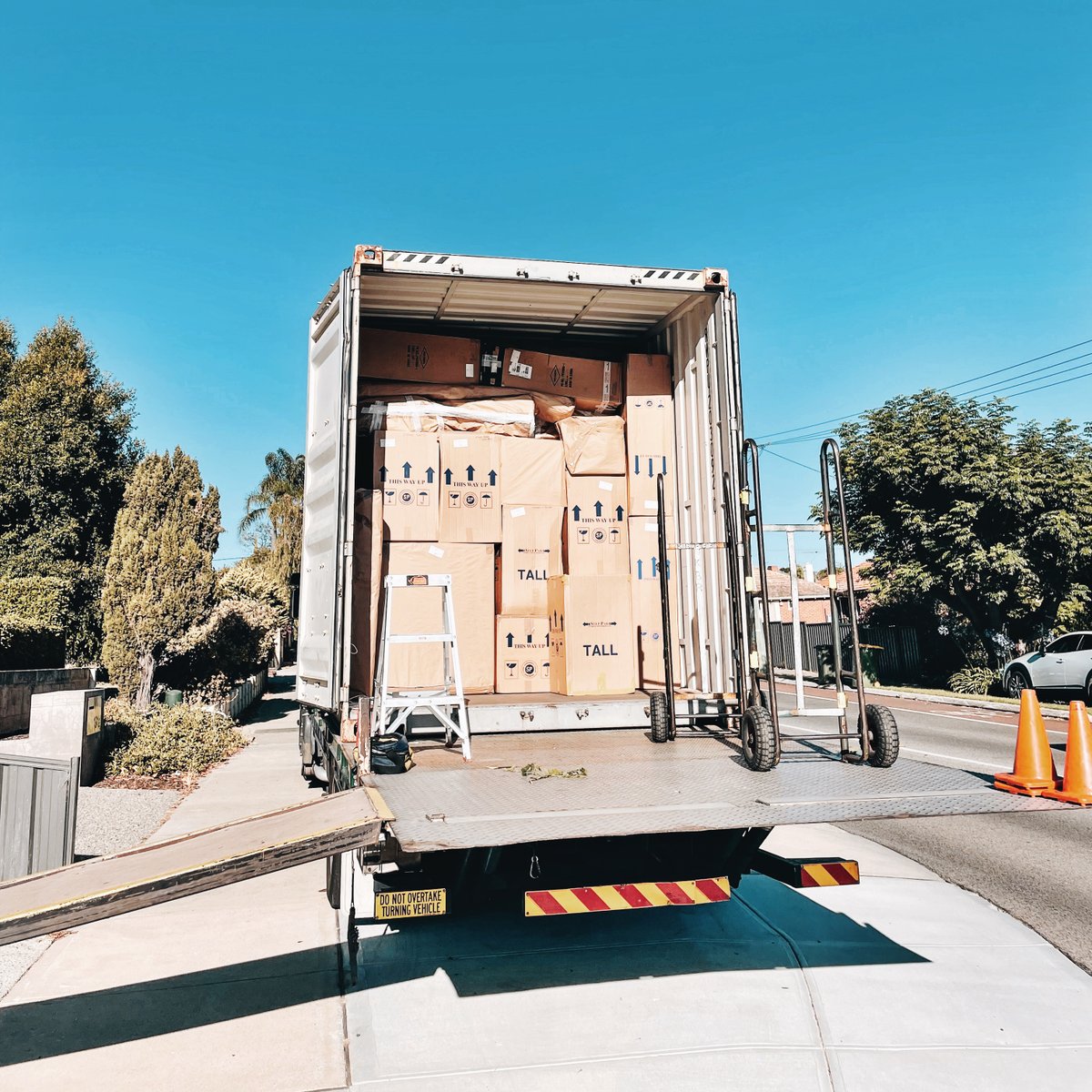 Wander & Luxe - Shelley (@wander_and_luxe) on Twitter photo Ad - Want to know what's entailed to move from the UK to Australia? I've written an in-depth review of the process and experience using <a href="/PSSRemovals/">PSS International Removals</a>
It was no mean feat, but we did it!
wanderandluxe.com.au/moving-from-uk…
What do you think, do you fancy the challenge of moving abroad? Ad - Want to know what's entailed to move from the UK to Australia? I've written an in-depth review of the process and experience using <a href="/PSSRemovals/">PSS International Removals</a>
It was no mean feat, but we did it!
wanderandluxe.com.au/moving-from-uk…
What do you think, do you fancy the challenge of moving abroad?